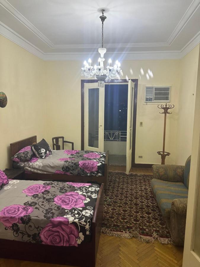 Beautiful Apartment In The Heart Of El Cairo Exterior foto